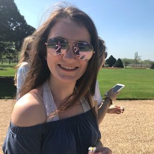 Meet your Posher, Taylor